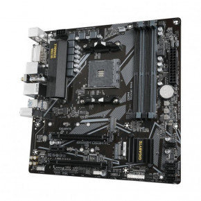   Gigabyte B550M DS3H AC 5