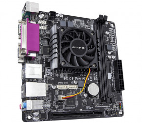   Gigabyte GA-E6010N Mini ITX 4