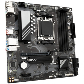 c  GIGABYTE A620M GAMING X 4