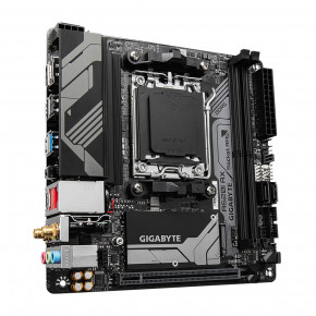   Gigabyte A620I AX Socket AM5 4