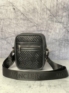   Moncler   (1550077311) 5