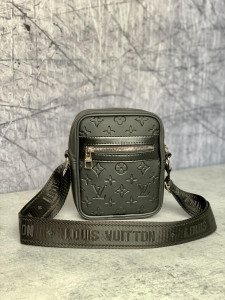   Louis Vuitton   (1555377364) 4