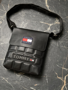   Tommy Hilfiger   ()  (1775398045)