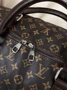  Louis Vuitton  (1209684376) 9