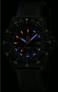   Luminox XL.8821.KM 5