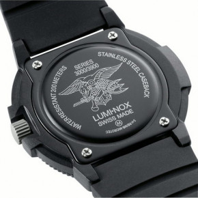   Luminox XS.3001 6