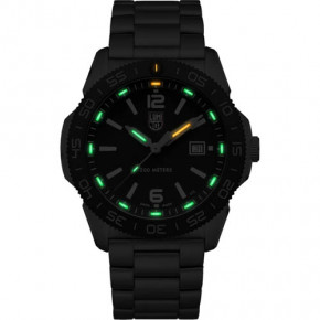   Luminox XS.3122 4