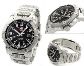   Luminox XS.6252 4