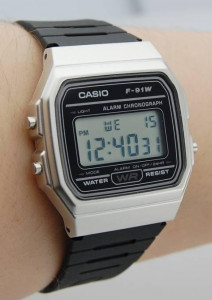   Casio F-91WM-7AEF 3