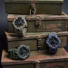   Casio G-Shock GA-700UC-5ACR 5