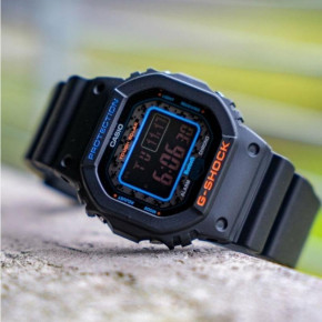   Casio GW-B5600CT-1ER 4