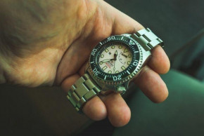   Orient EL02003W 4