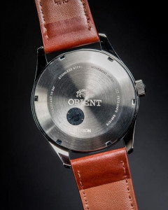   Orient RA-AC0H04Y10B 4