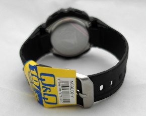  Q&Q M068J001Y 10Bar Alarm chrono