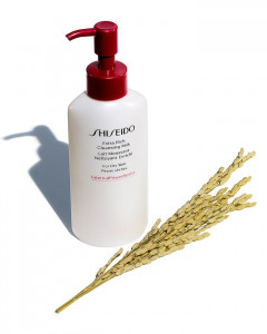    Shiseido Extra Rich Cleansing Milk 125  4