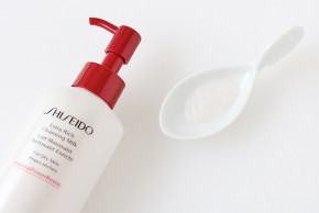    Shiseido Extra Rich Cleansing Milk 125  6