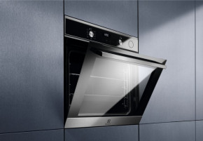   Electrolux EOC 5E70 X 9