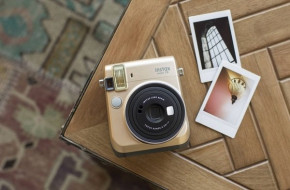    Fuji Instax Mini 70 Stardust Gold 9