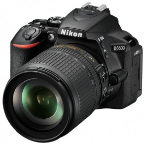   Nikon D5600 + AF-P 18-55 VR + AF-P 70-300 VR (VBA500K004) 10