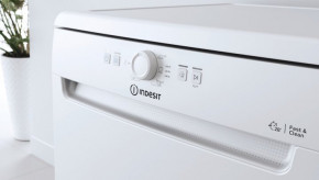   Indesit DFE 1B19 13 5