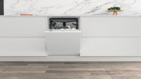   Whirlpool WIC3C34PFES 4