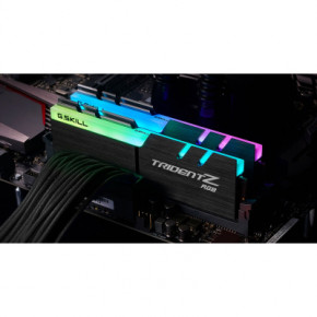     DDR4 32GB (2x16GB) 4400 MHz Trident Z G.Skill (F4-4400C19D-32GTZR) 6