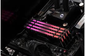   DDR4 8GB/3000 Kingston HyperX Predator RGB (HX430C15PB3A/8) 3