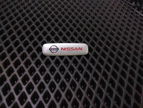     Nissan (LGEV10270) 5