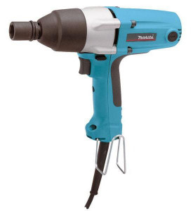   Makita TW0200 + 