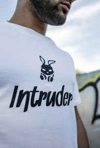  Intruder Bunny  (1628060306-XXL) 3