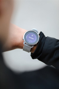 - Suunto 3 Pebble White (SS050416000)  11