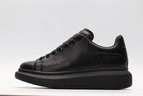  Alexander McQueen Triple Black . 4158 (: 40)