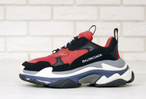  Balenciaga Triple S    (   -) 3