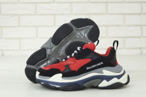  Balenciaga Triple S    (   -) 5