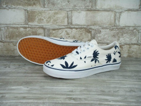   Vans Authentic    3