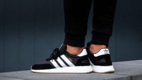   Adidas Iniki Runner Black White (   - )    7