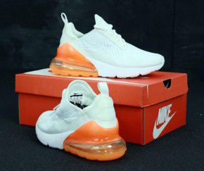 Ƴ  Air Max 270    5