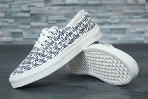  Vans Authentic White Fear 37