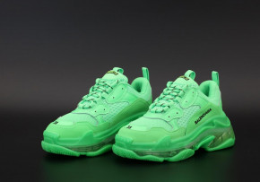   Balenciaga Triple S Green (    ) 5