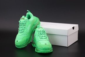   Balenciaga Triple S Green (    ) 7