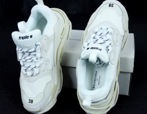 Ƴ  Balenciaga Triple S   (      ) 5