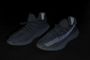   Adidas Yeezy Boost 350 V2 Triple Black (      ) 8