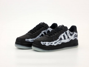   Nike Air Force 1 Bones       (   ) 5