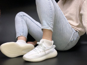  Adidas Yeezy Boost 350 V2 Triple White (   350 )     36-45 9