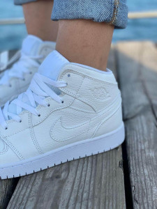    Nike Air Jordan 1 Retro White (      36-40) 39 6