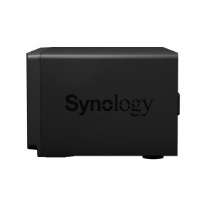   NAS Synology (DS1821+) 7