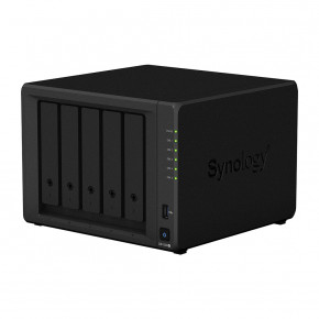   Synology DS1520+ 7