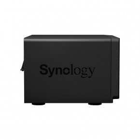   Synology NAS (DS1621+) 5