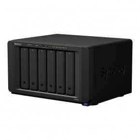   Synology NAS (DS1621+) 9