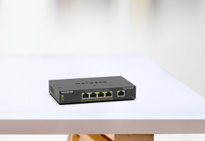  Netgear GS305EPP (GS305EPP-100PES) 6